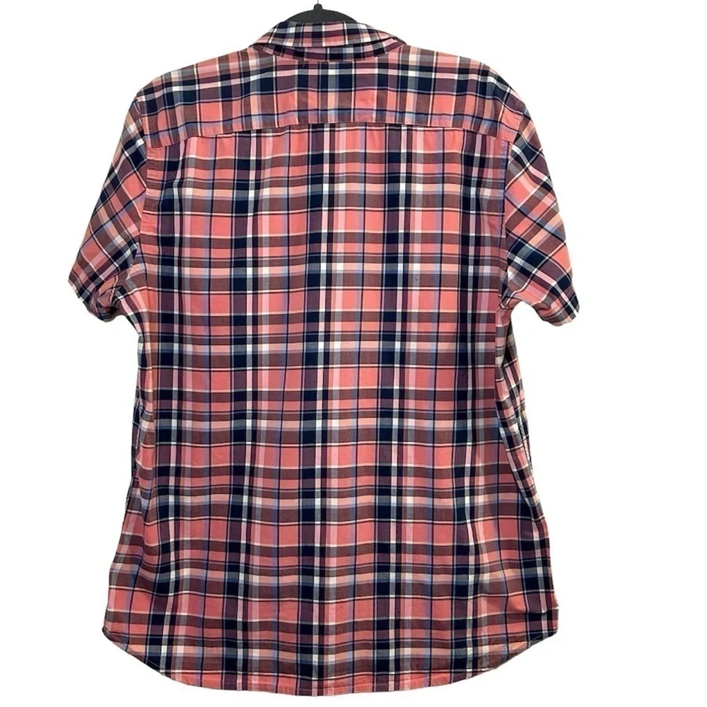 Banana Republic Men's Classic Short Sleeve Button Down. Size Large